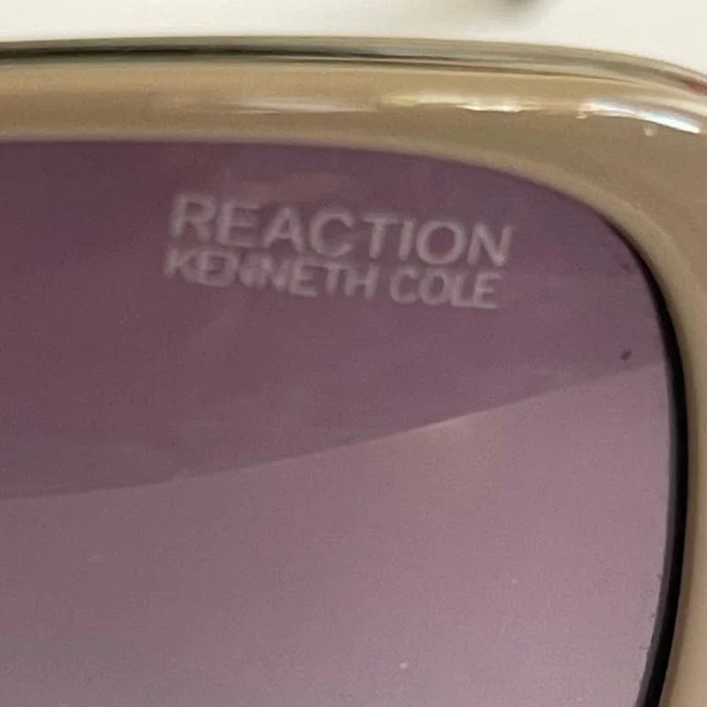 Vintage Kenneth Cole Reaction 90’s Sunglasses Aviators KC2774